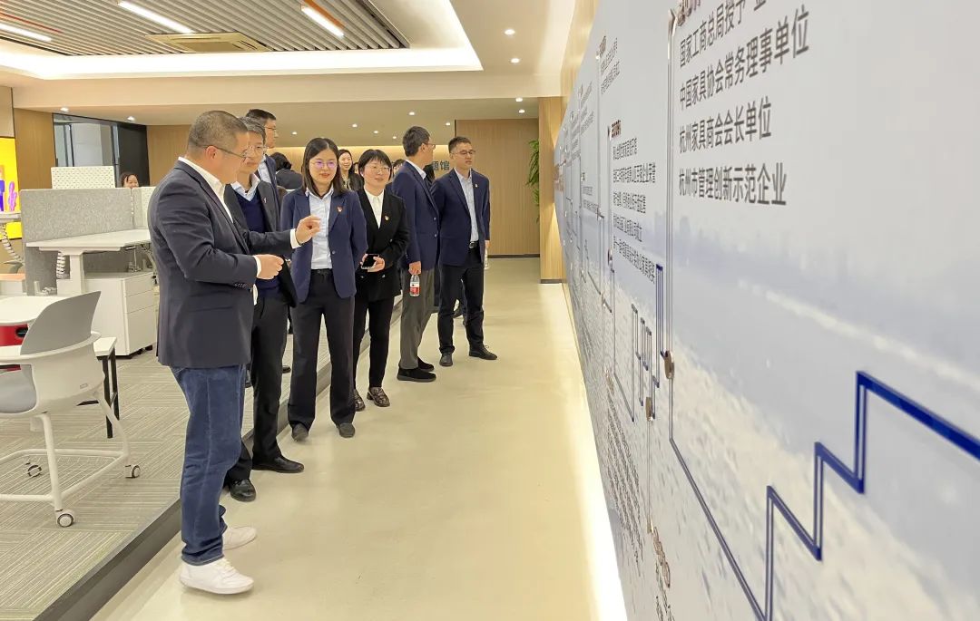 党建联建共促生长|东升国际集团党支部与浦发银行支行党总支签署《党建联建协议》-东升国际新闻-东升国际有限公司